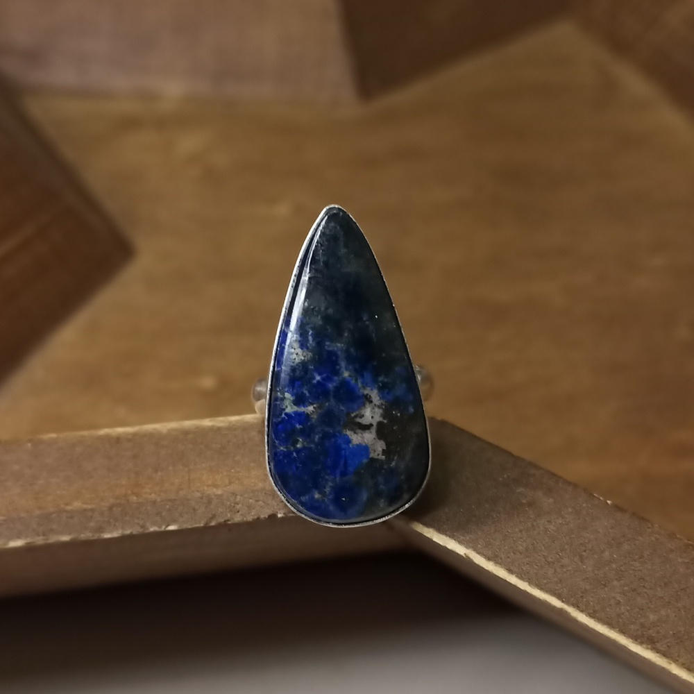 New Blue Azurite natural stone in 925 sterling silver setting. Never worn / 6.5